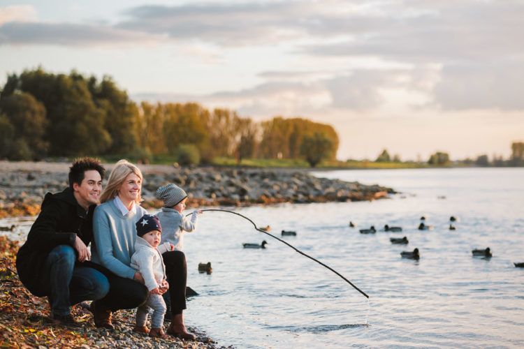 familien-fotoshooting am rhein