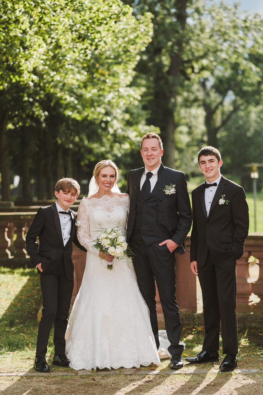 familienfotos-hochzeit-weisser-saal-schloss-philippsruhe-02