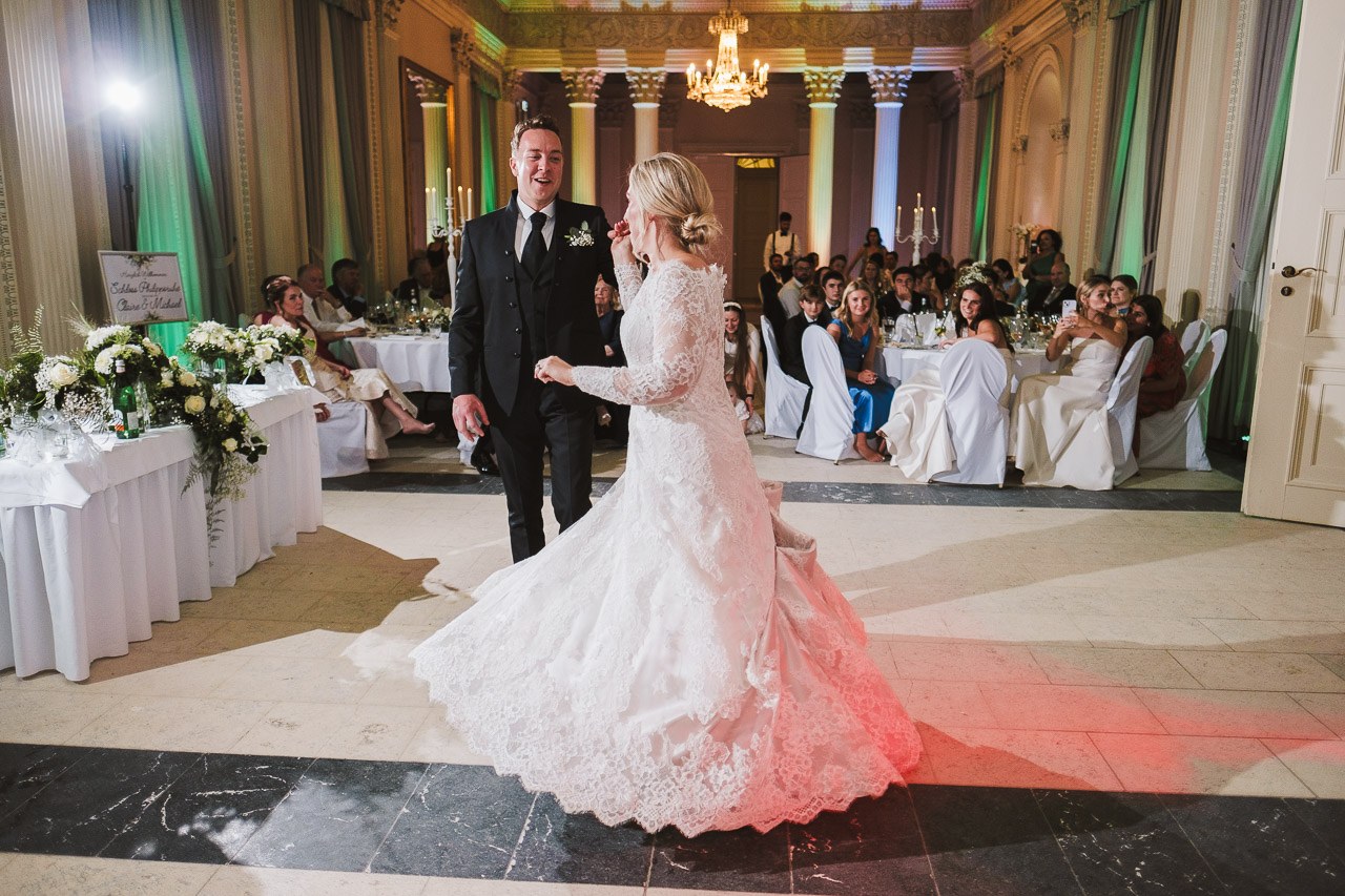 hochzeitstanz-weisser-saal-schloss-philippsruhe-1