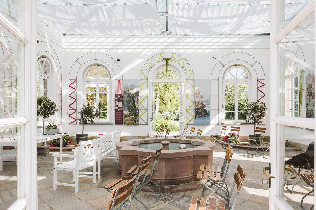 haus rosenbrunn im palmengraten frankfurt dekoriert für eine hochzeit