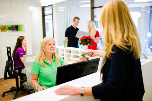 empfang-zahnarztpraxis